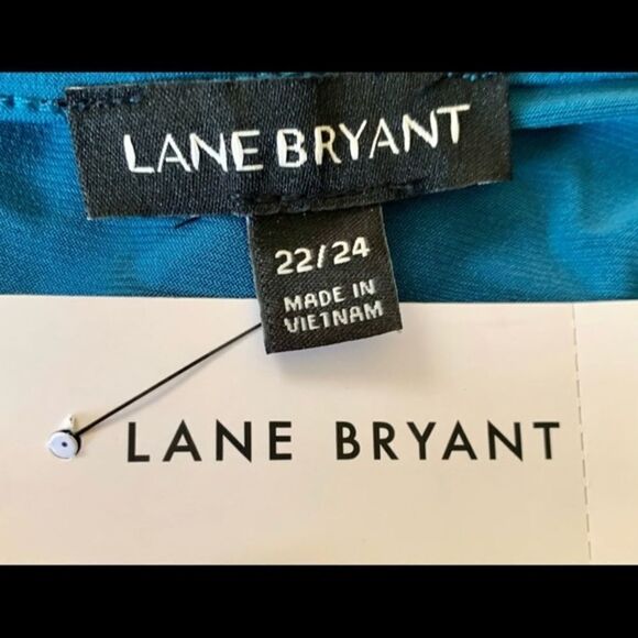 PRICE FIRM! $30 Lane  Bryant FLORAL Tank TOP. - Picture 4 of 5